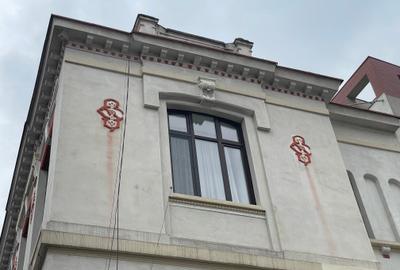 Casă individuală cu 7 camere în Calea Victoriei