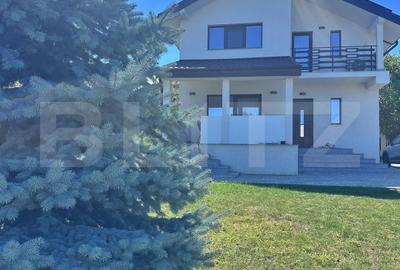 Vila de lux cu 5 camere in Galata, zona linistita - 1