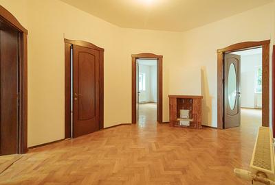 Ultracentral, apartament in casa, pretabil locuit / birouri, pet friendly. - 14