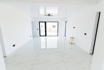 Duplex cu 4 camere în Popas Păcurari