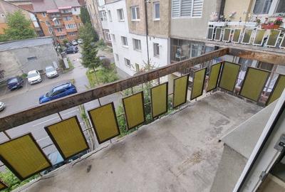 Apartament ultracentral (strada Horia) 3 camere, balcon, lift, 70mp - 4