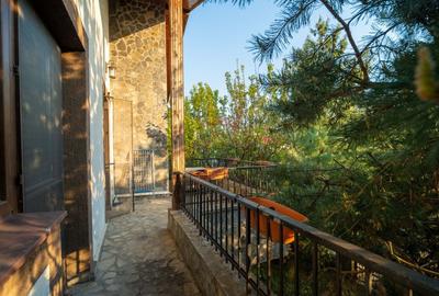 De vanzare casă  5 camere - 23
