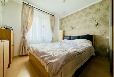 Apartament cu 4 camere semidecomandat, mobilat în Apărătorii Patriei