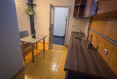 APARTAMENT 3 CAMERE/ PARTIAL MOBILAT/ 10 MINUTE DE METROU - 17