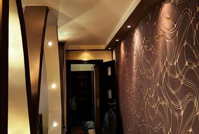 Apartament cu 3 camere , str. Bozieni - 22