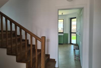 OMNIA-Proprietati alese! Casă la superlativ: curte mare, detalii  atragatoare. - 31