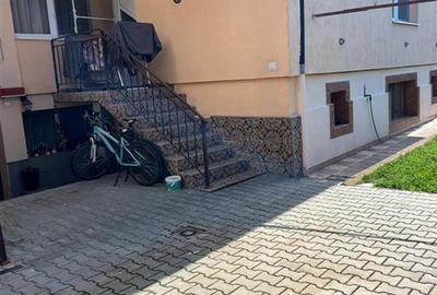 Apartament la casa cu 2 camere in Lazaret - 11