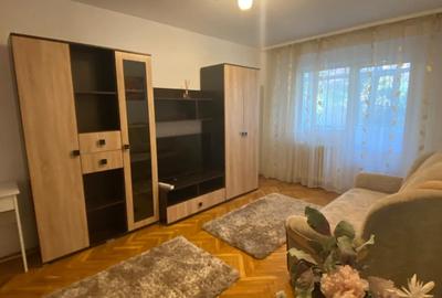 Apartament cu 3 camere in zona Sf. Lazar - Palas