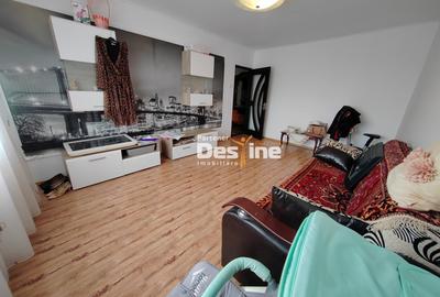 Apartament cu 3 camere decomandat în Cug