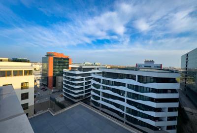 Penthouse cu 4 camere decomandat în Pipera