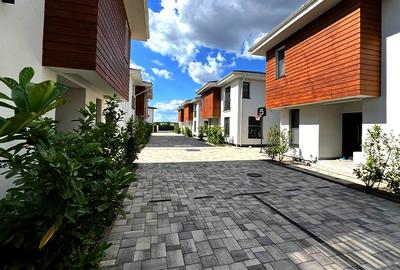 Ultima Casa in complex Residence 7 Otopeni , Odaile 265.000Euro Plus TVA - 11