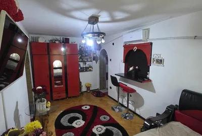 Apartament cu 2 camere semidecomandat în Podu Roș