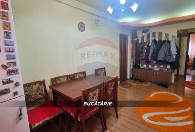 OCAZIE!!! Apartament cu 3 camere, 2 bai et. 2 Str. Hortensiei CENTRAL - 11