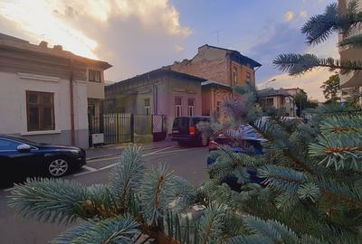 Casă individuală cu 3 camere în Centrul Civic