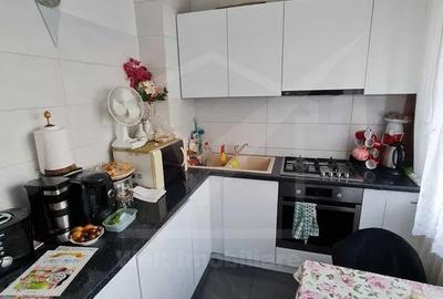 Apartament cu 3 camere decomandat, mobilat în Dâmbul Rotund