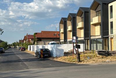 Casă individuală cu 5 camere în Cernica