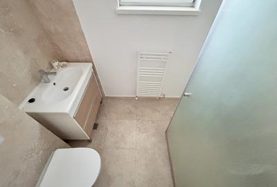 Apartament spatios cu terasa generoasa - zona Hanul cu Peste - 4