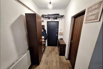 Vand apartament 2 camere in zona Calea Baciului