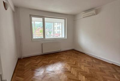 Apartament cu 2 camere în Centrul Civic