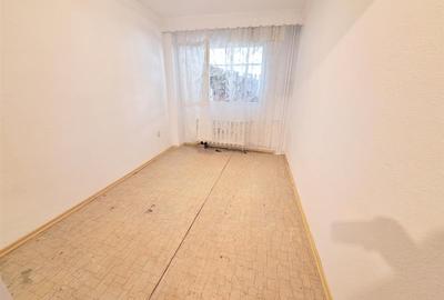Apartament 3 camere decomandat zona Narcisa - 7