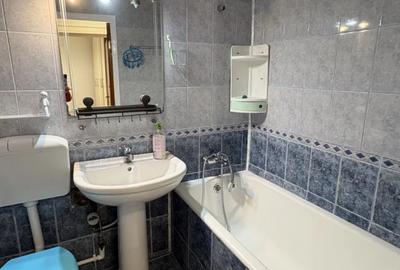 3 Camere Aparatorii Patriei - 76mp - Centrala - 2 balcoane Parter - 10