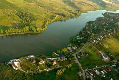 Teren Construcții intravilan de 500 mp, în Dorobanț