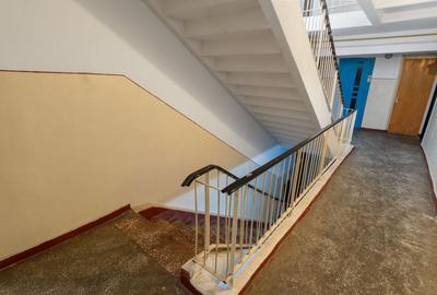 Apartament 3 camere Gorjului Metrou 4 min Centrala et. 10/10 an 1980 - 20