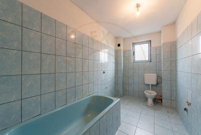 La 2 min de Campulung Muscel – 344 mp utili+ teren 4.563 mp -utilizare multiplă! - 5