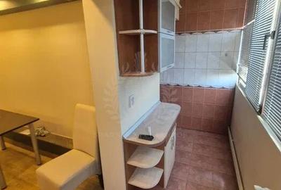 //4 CAMERE//BULEVARDUL REPUBLICII// - 6