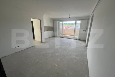 Apartament cu 3 camere decomandat în Florești