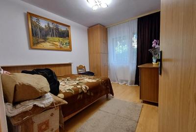 Apartament 3 camere decomandat, mobilat, centrala, beci + boxa – zona Frumoasa - 1