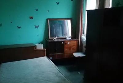 Apartament cu 2 camere decomandat în Berceni