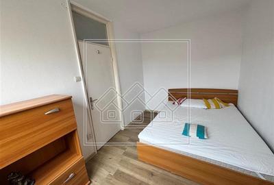 Apartament cu 2 camere decomandat în Cedonia