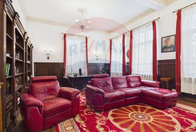 Casa / Vila cu 8 camere de vanzare în zona Cotroceni - 1