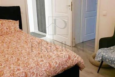 Apartament cu 4 camere decomandat, mobilat în Dumbrăvița