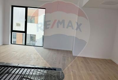 Casă / Vilă cu 4 camere de vânzare - 12