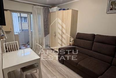 Garsoniera de vanzare in zona UMT, Timisoara, etajul 1, balcon - 1