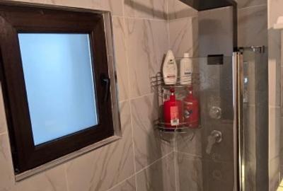 Vând apartament, 3 camere decomandat, zona Far. - 7