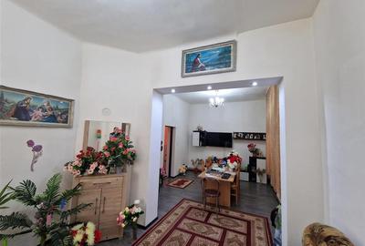 Casa cu 3 camere in centrul comunei Salard - 2