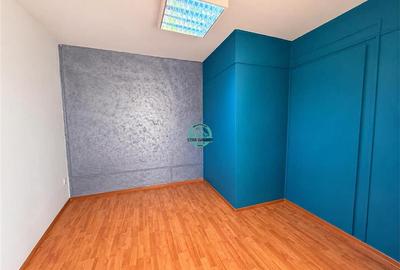 Vand spatiu comercial in Tudor, Blv. Pandurilor suprafata utila 33 mp - 3