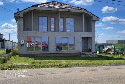Casă individuală cu 5 camere în Frumușeni