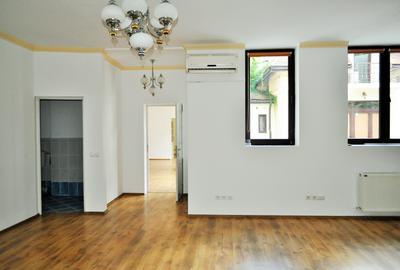 Spatiu birou - Parter in vila - Dacia - 2