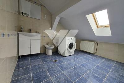 Apartament tip mansarda 3 camere de vanzare Zona Strand - 7