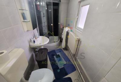 Casa in Ronat compartimentata in 2 apartamente cu intrari separate - 7