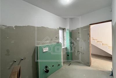 Casa de vanzare in Sibiu - noua, individuala, teren 335 mp - zona buna - 21