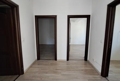 Unirii - spatiu comercial, suprafata 70 mp, etaj 1/2 - 3