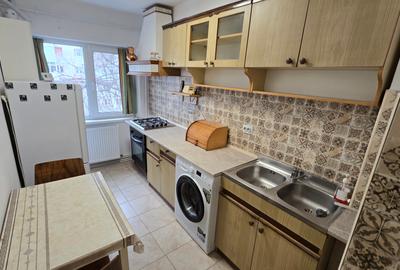 Apartament de vanzare  2 camere, renovat si mobilat complet,  central Focsani - 4