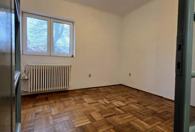Casa curte | Inchiriere pentru Spatiu Comercial | Metrou Crangasi - 7