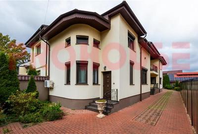 Duplex cu 7 camere în Ultracentral