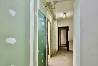 Nerva Traian, stradal , vitrina - 4